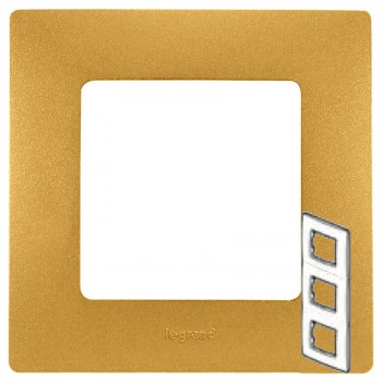 Рамка установочная 3-постовая матовое золото Legrand серии Etika